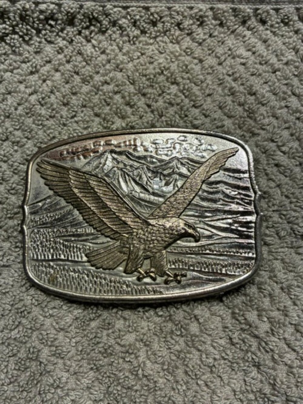 Vintage Two-toned Flying Eagle belt buckle - Gold/Silver